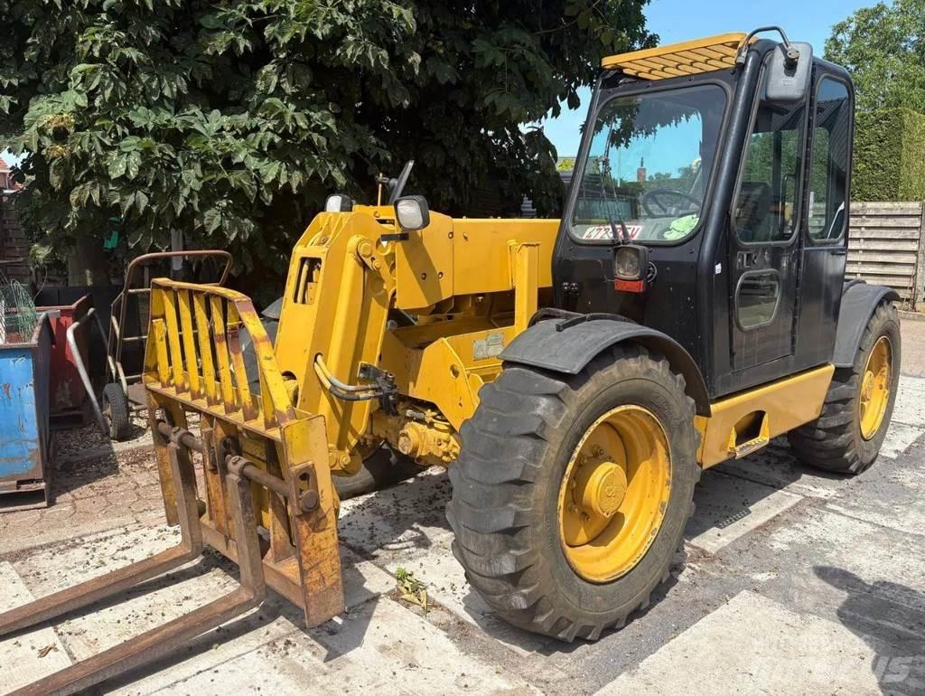 CAT TH62 Teleskopické nakladače pro zemědělství
