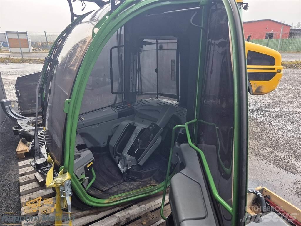 John Deere 1270G Kabiny a interiér