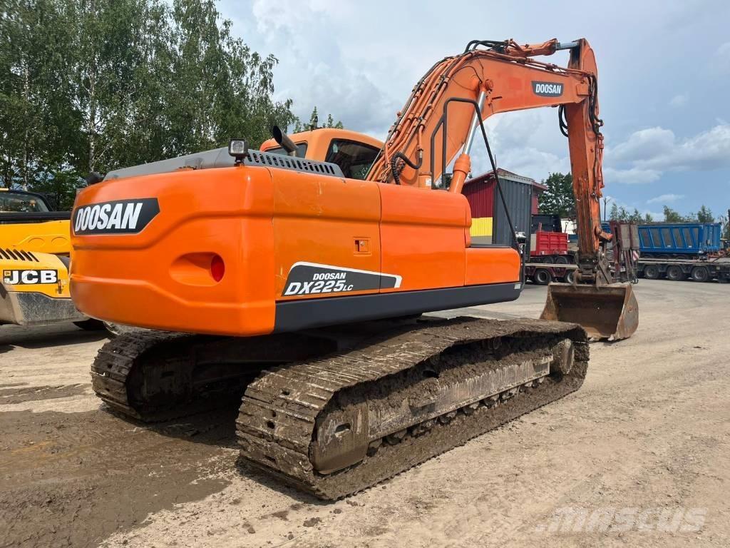 Doosan DX 225 LC Pásová rýpadla