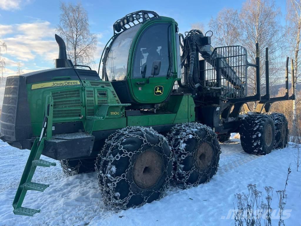 John Deere 1110 G Vyvážecí traktory