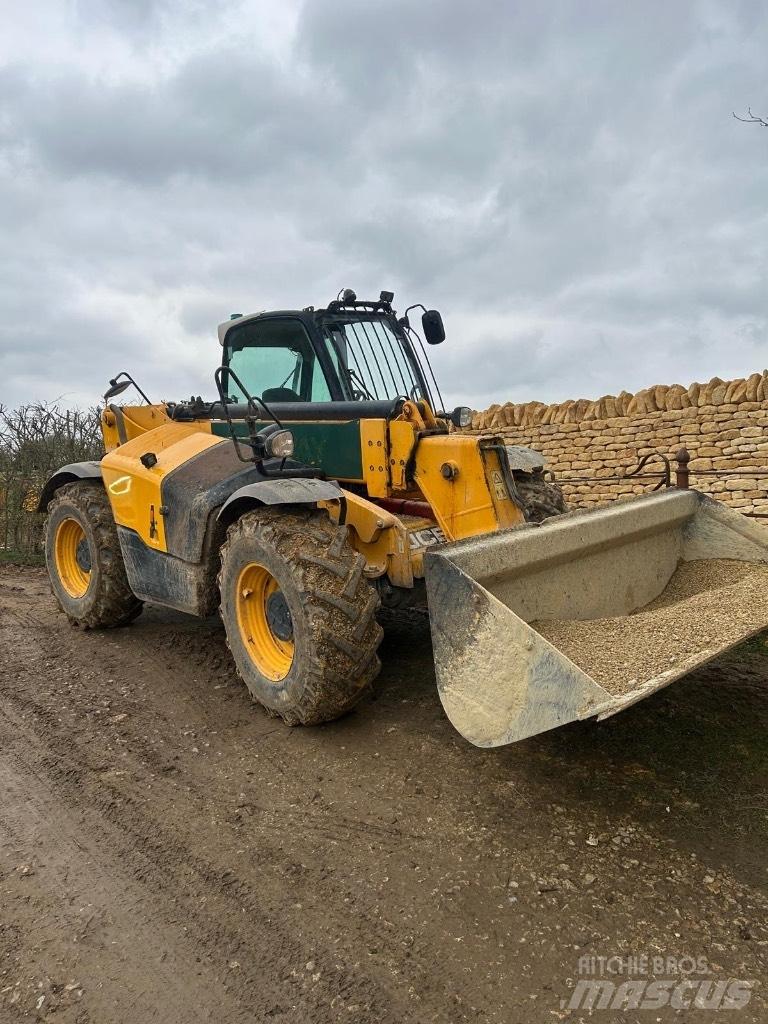JCB 535-95 Pásová rýpadla