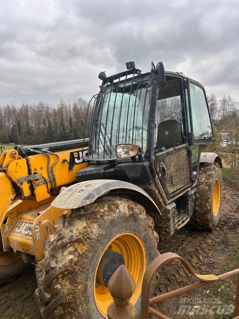JCB 535-95 Pásová rýpadla