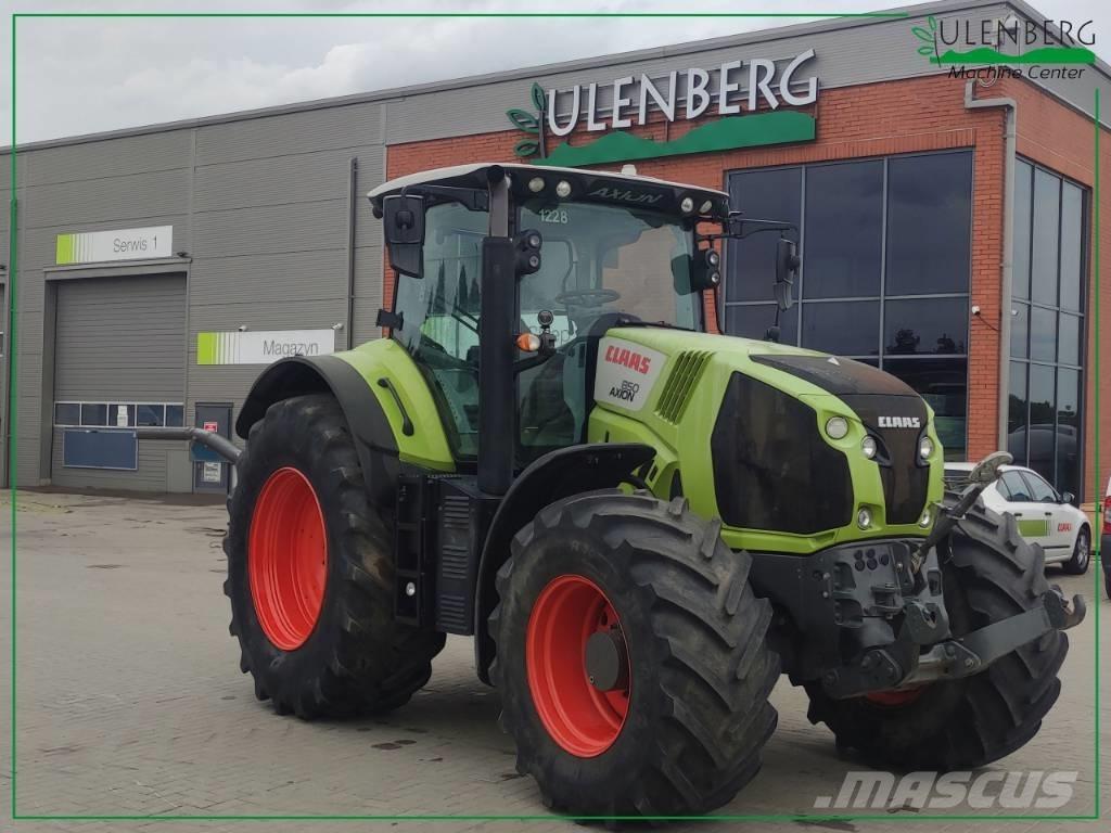 CLAAS Axion 850 Traktory
