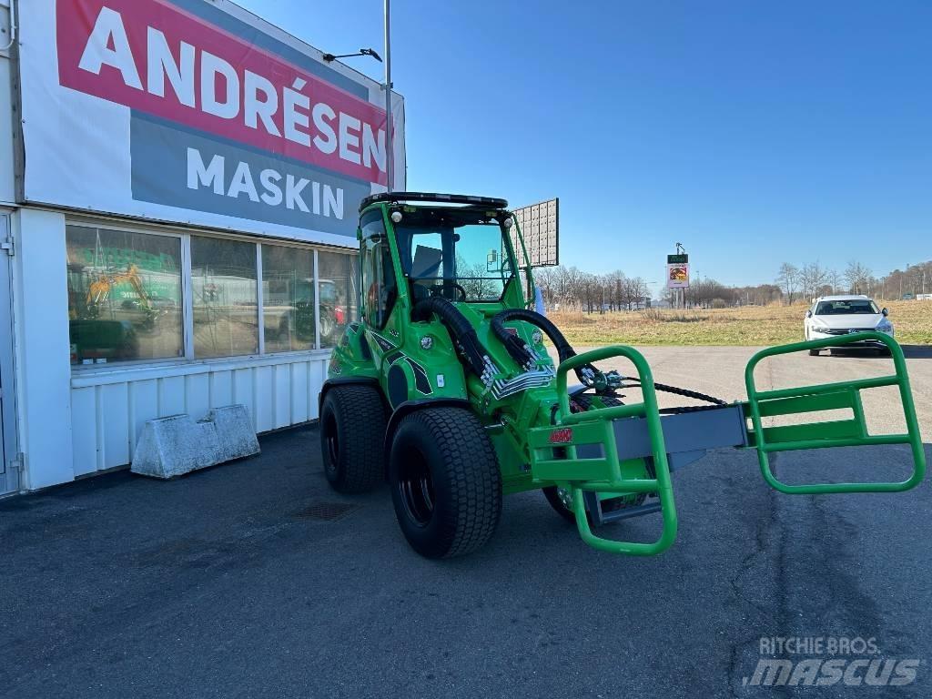 Avant Avant 860 I Smykem řízené nakladače