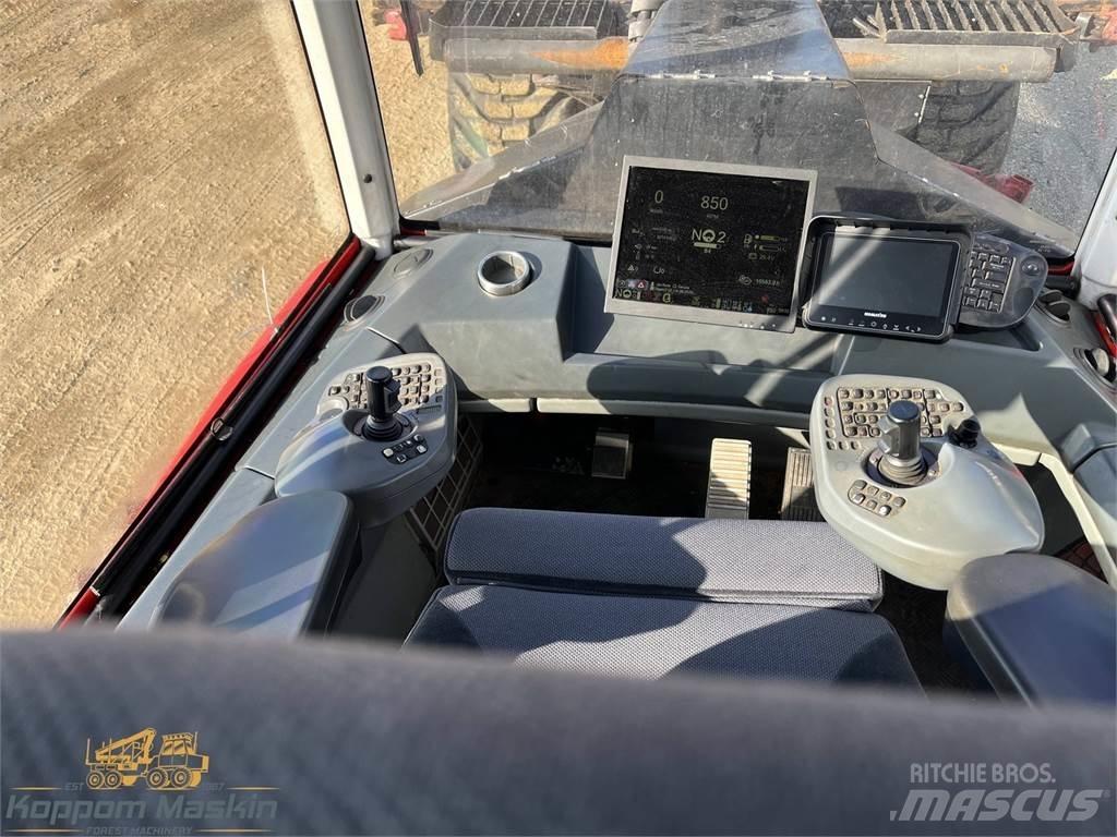 Komatsu 895 Vyvážecí traktory