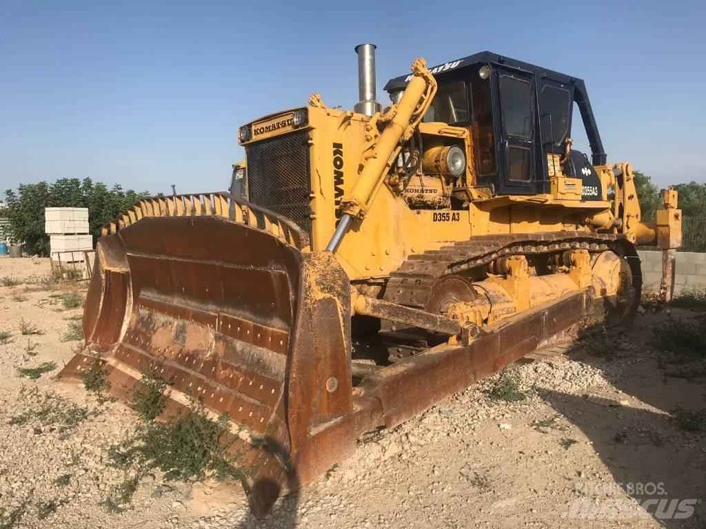 Komatsu D355A-3 Pásové dozery