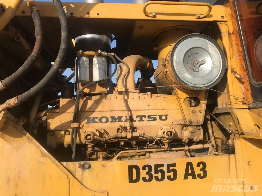 Komatsu D355A-3 Pásové dozery