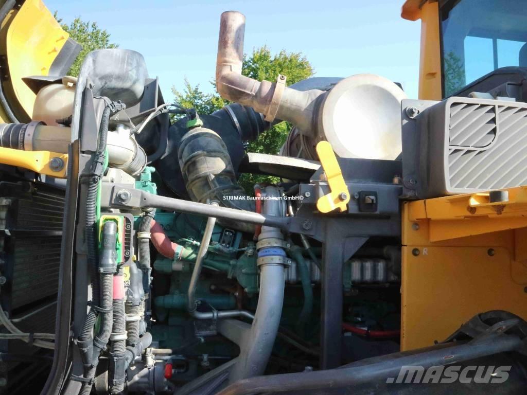 Volvo L110G Kolové nakladače