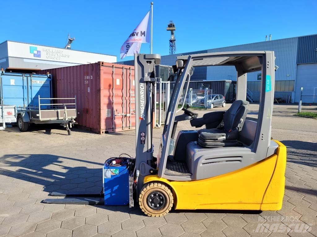 Jungheinrich EFG 216 Akumulátorové vozíky