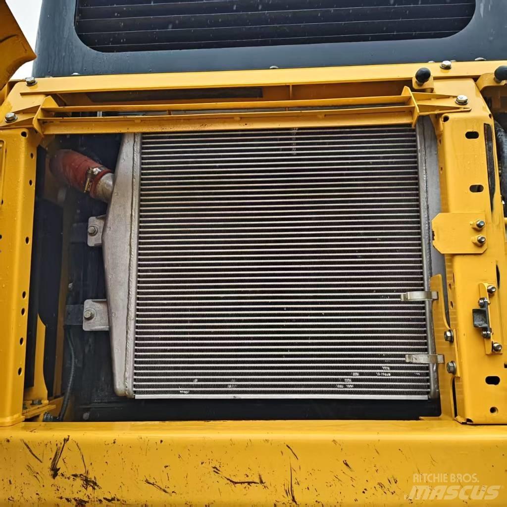 Komatsu PC 400-8 Pásová rýpadla