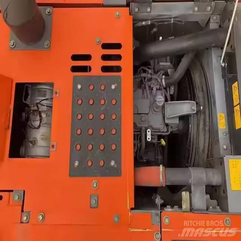 Hitachi ZX 130 H Pásová rýpadla