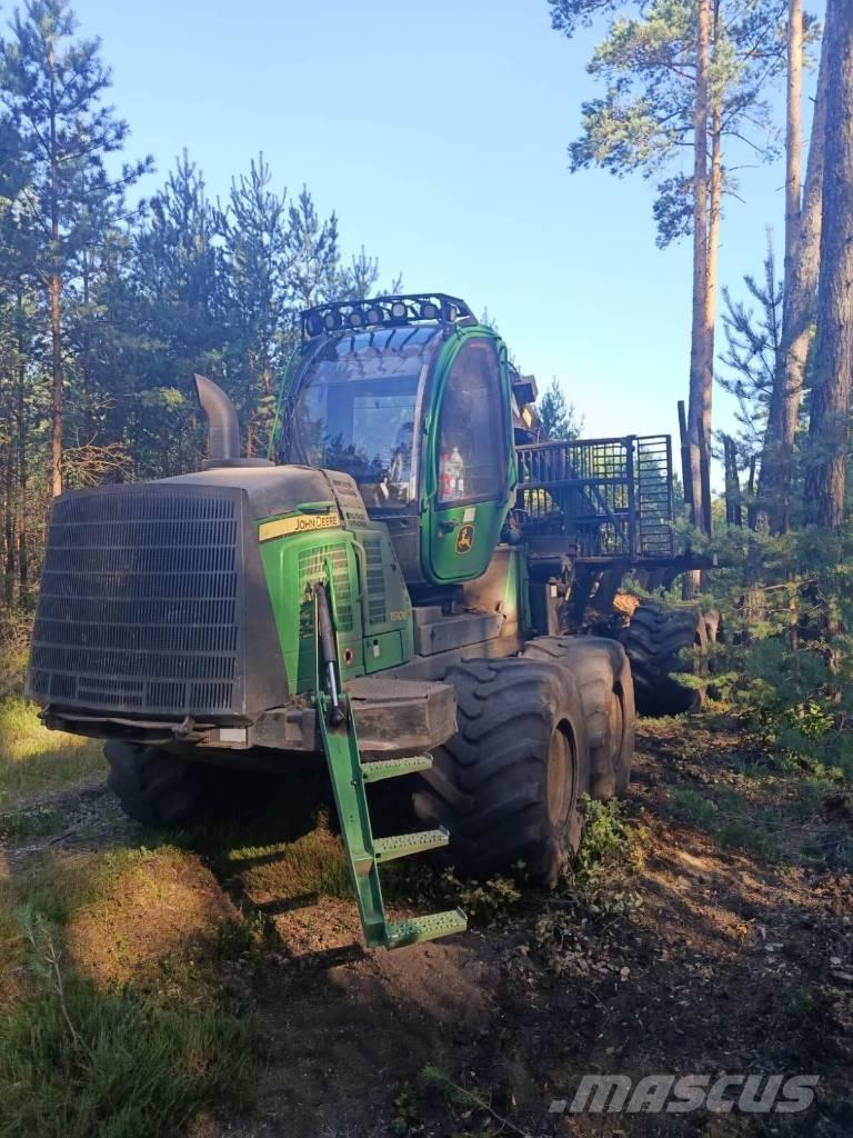 John Deere 1510 IT4 Vyvážecí traktory