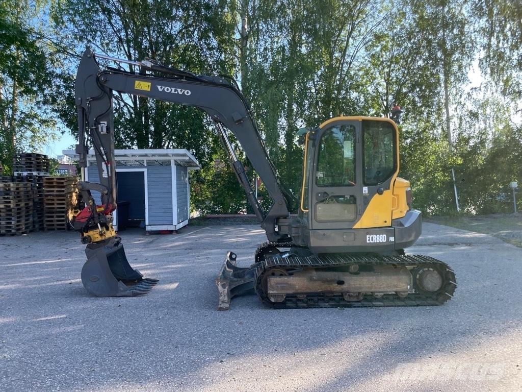 Volvo ECR 88 D Pro Midi rýpadla 7t - 12t