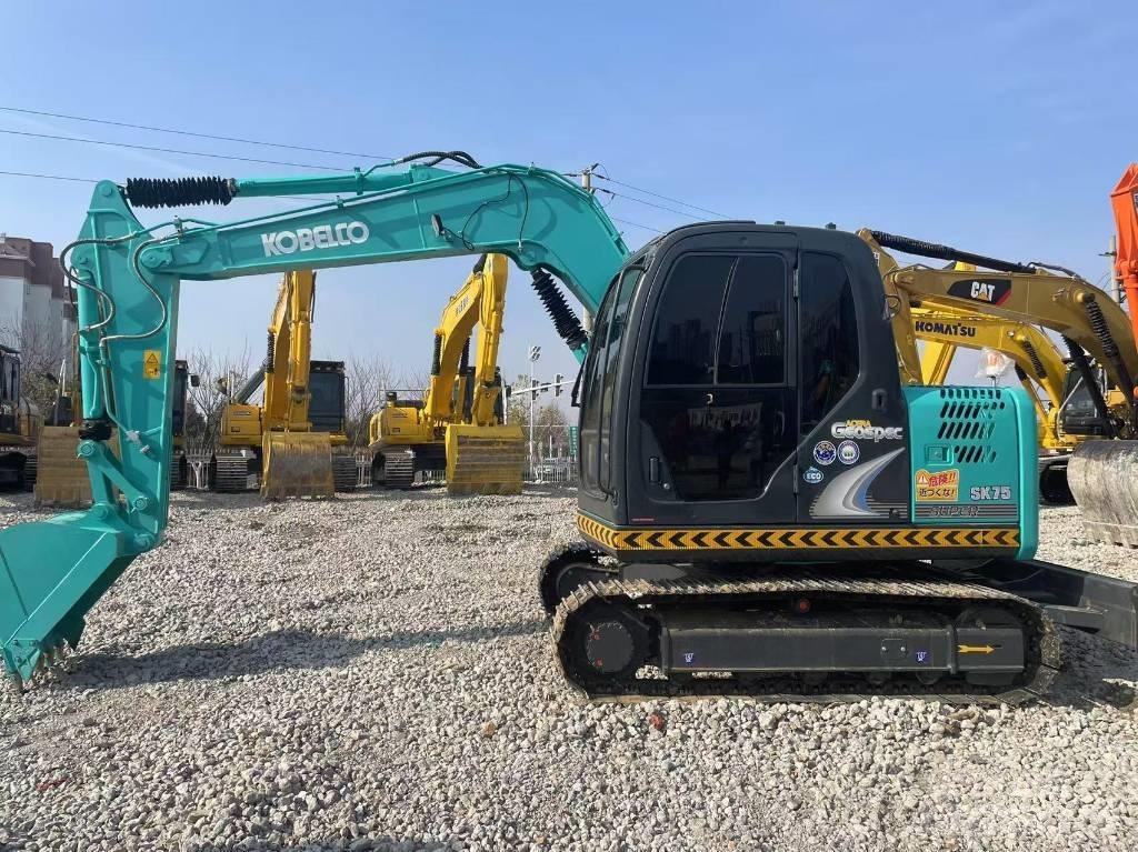 Kobelco SK 75 Pásová rýpadla