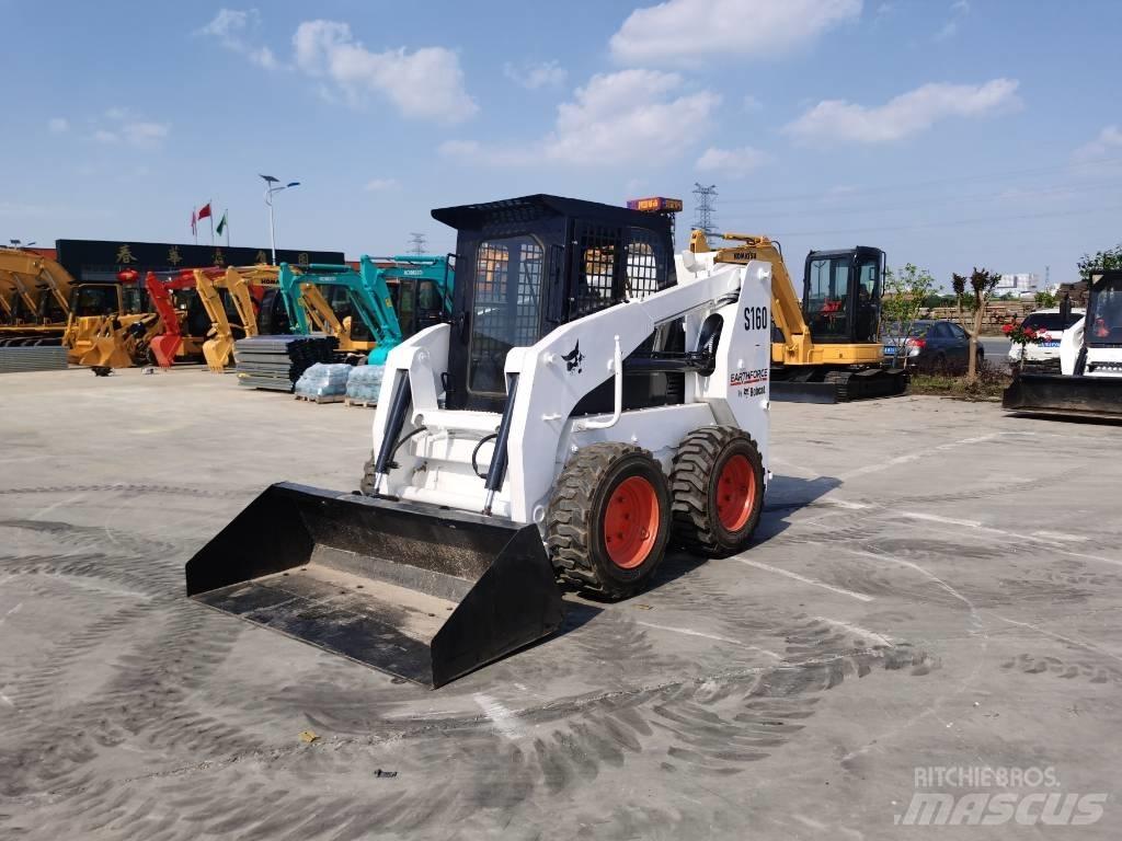 Bobcat S160 Smykem řízené nakladače