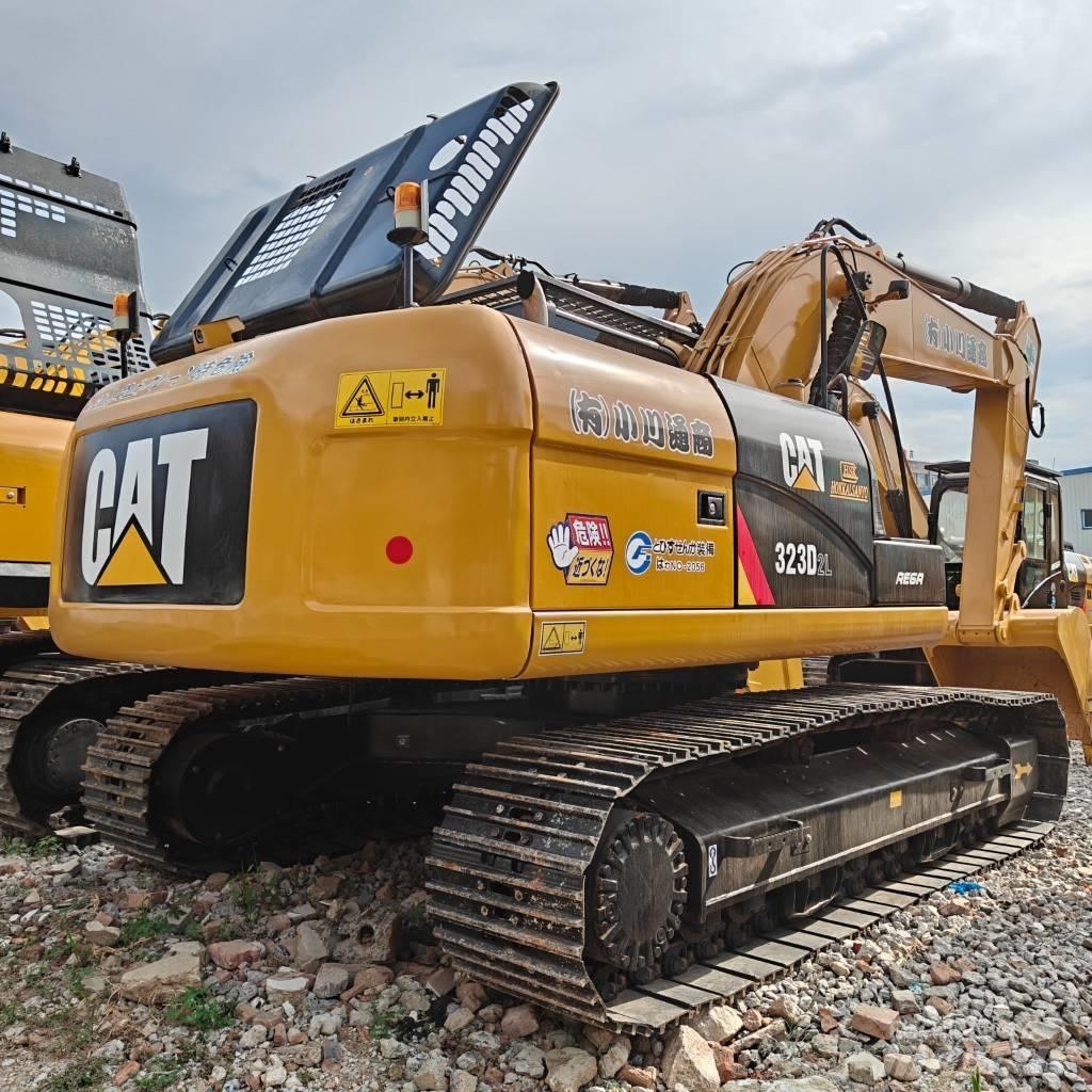CAT 323 D L Pásová rýpadla