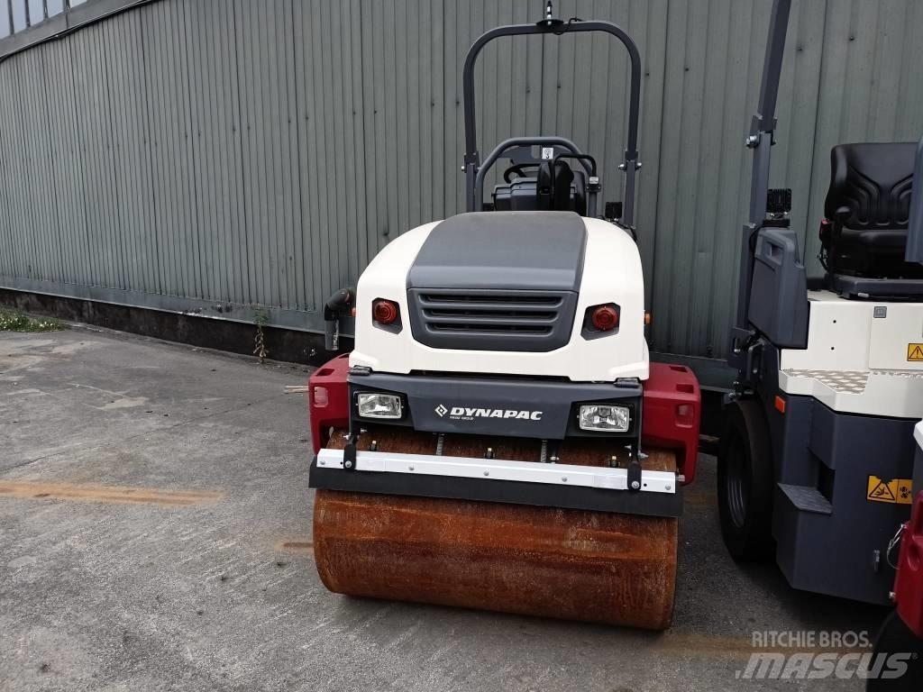 Dynapac CC1200C VI Kombinované válce