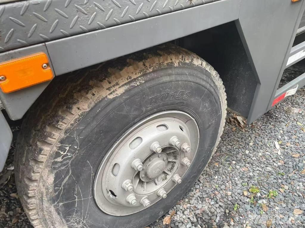 Zoomlion 25 ton Univerzální terénní jeřáby