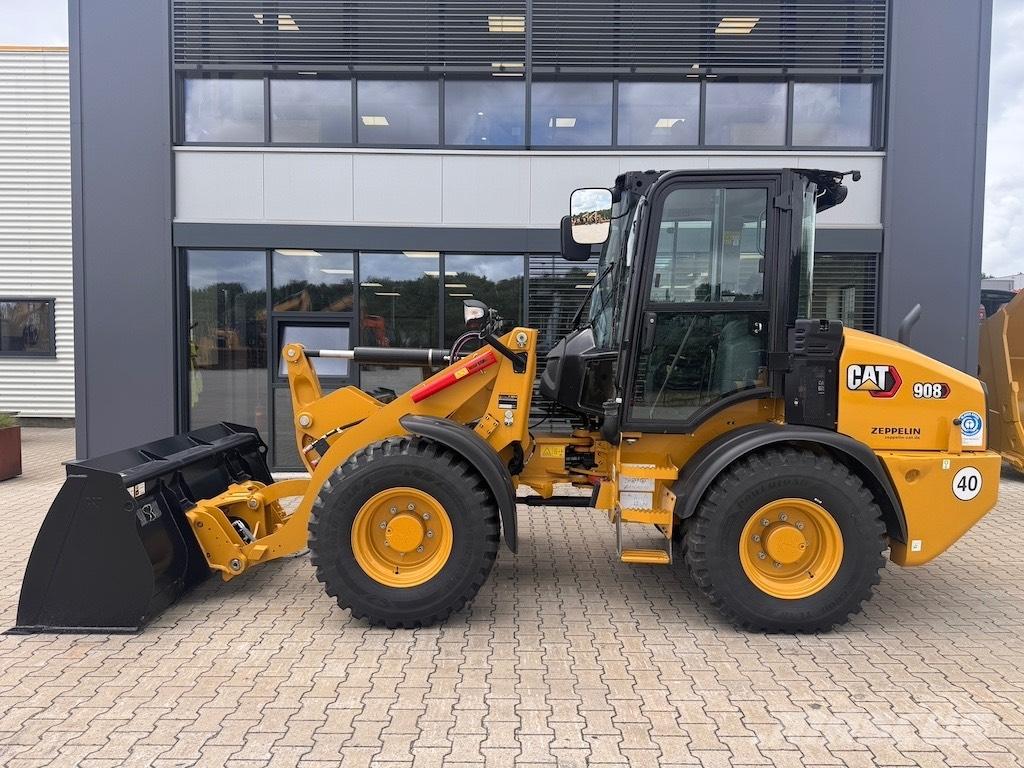 CAT 908 Kolové nakladače