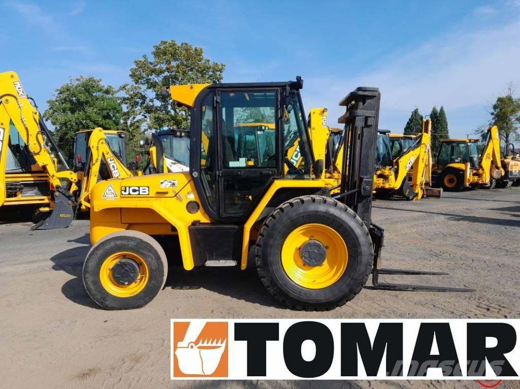 JCB 930-4 Terénní vysokozdvižné vozíky