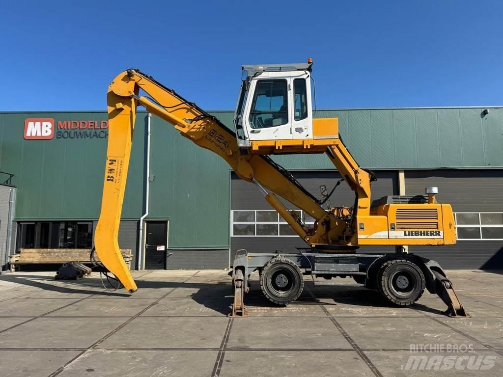 Liebherr A 924 B Stroje pro manipulaci s odpadem