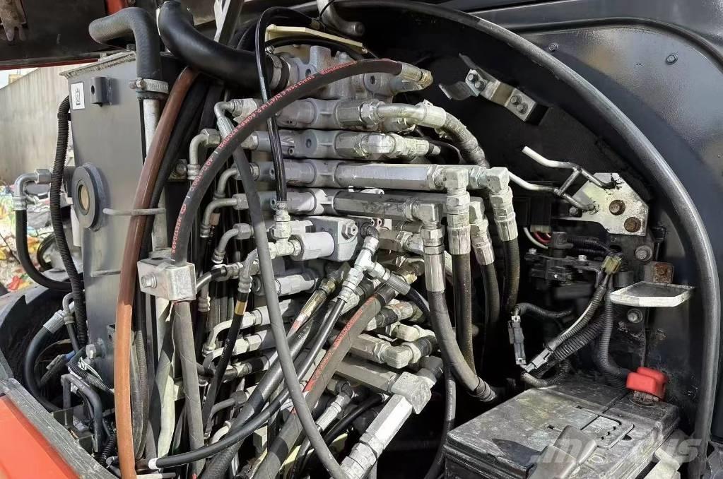 Kubota 163 Pásová rýpadla