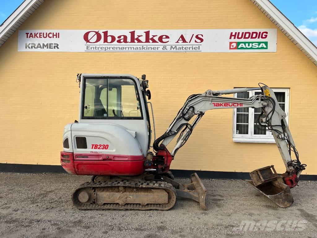 Takeuchi TB 320 Mini rýpadla < 7t