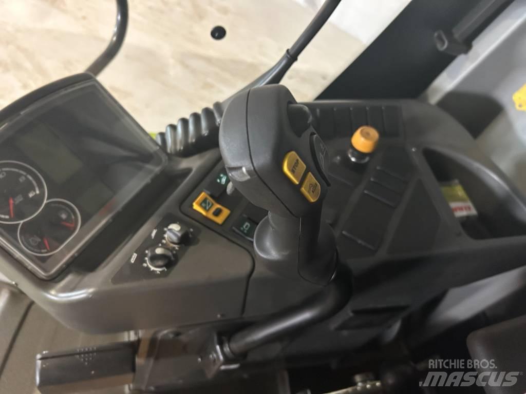 CLAAS Avero 240 Sklízecí mlátičky
