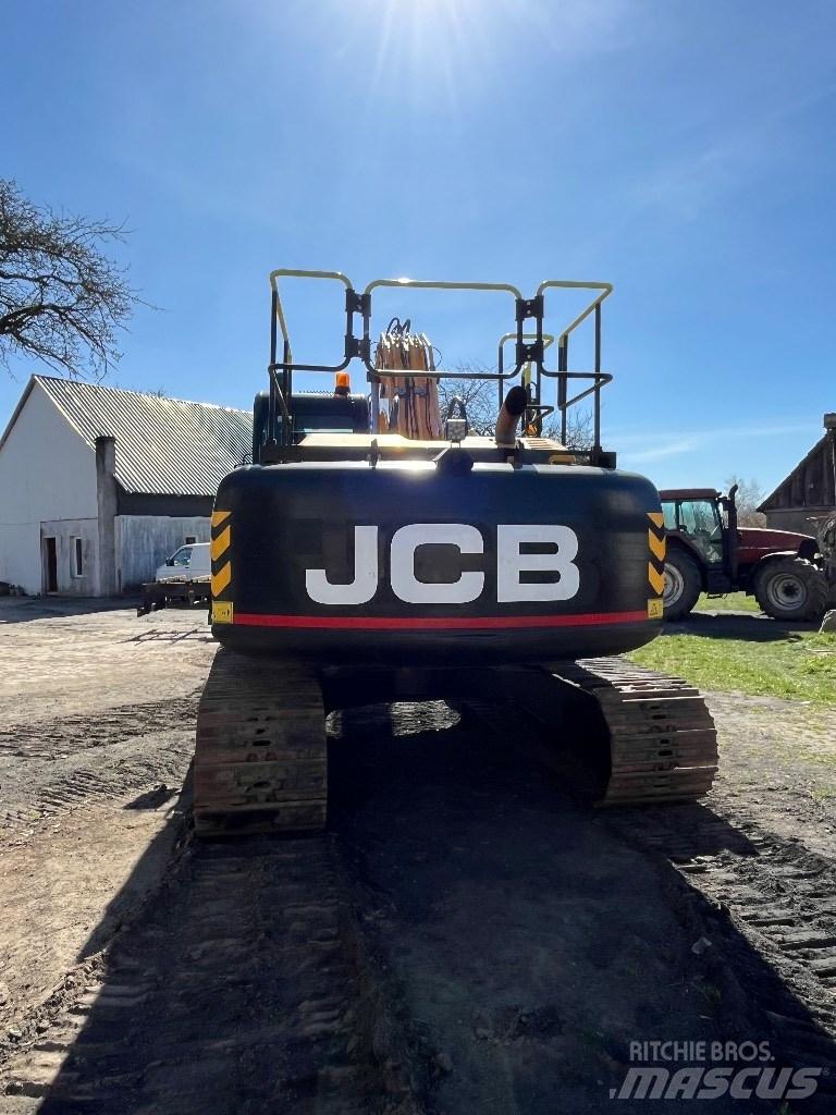 JCB JS 220 LC Pásová rýpadla