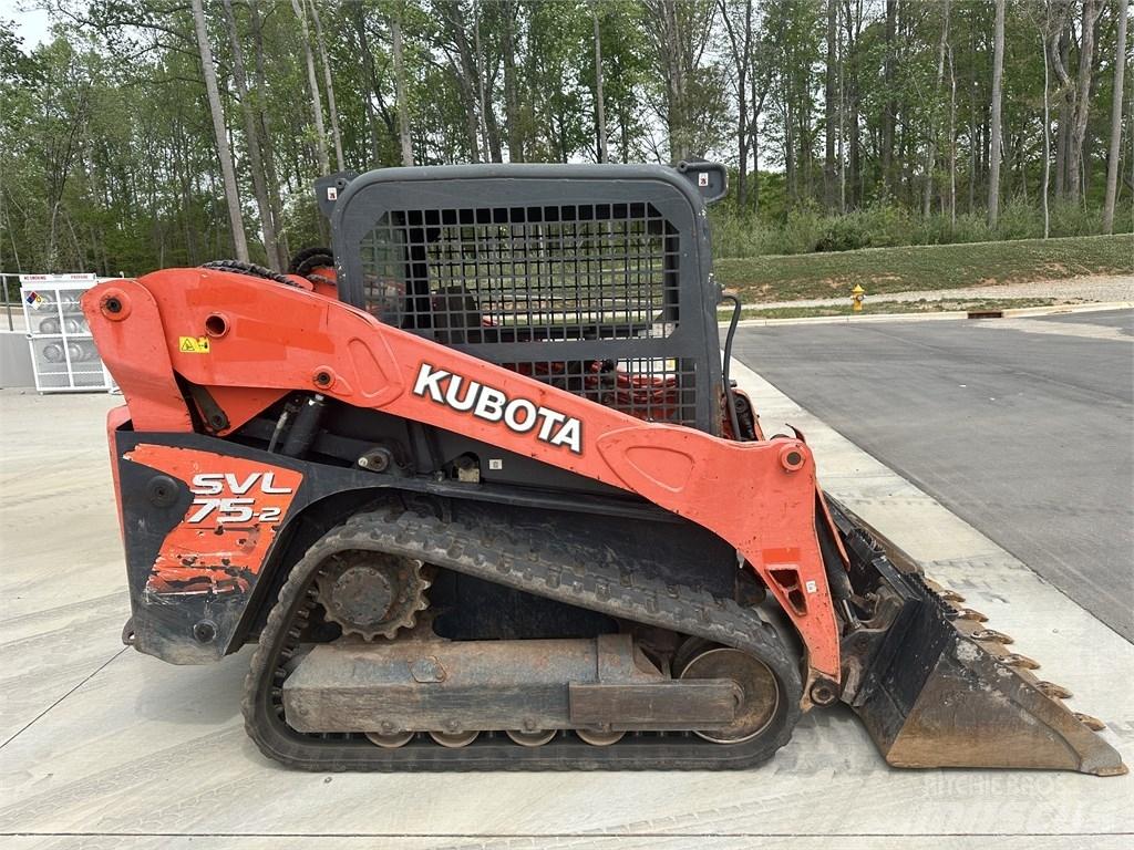 Kubota SVL 75-2 Smykem řízené nakladače