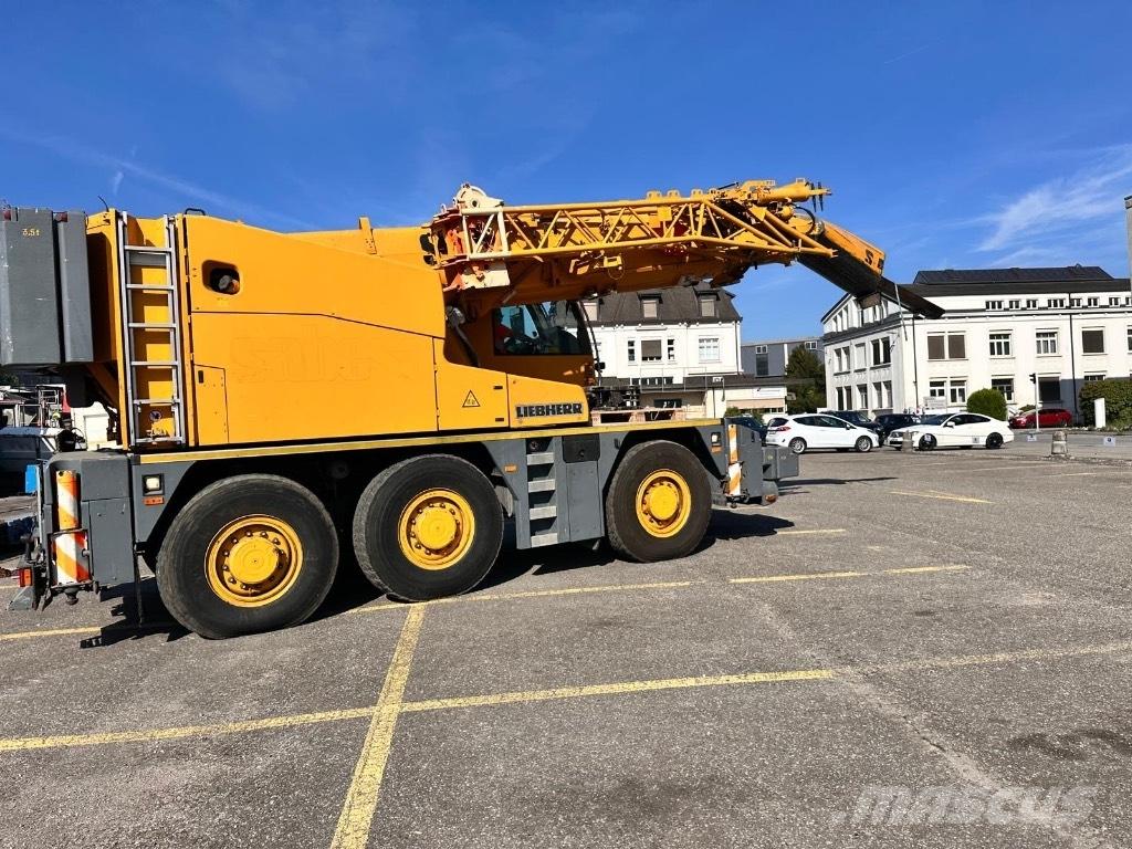 Liebherr LTC 1055 Jeřáby pro těžký terén