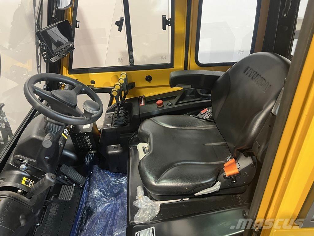 Hyundai 35BE-X Akumulátorové vozíky