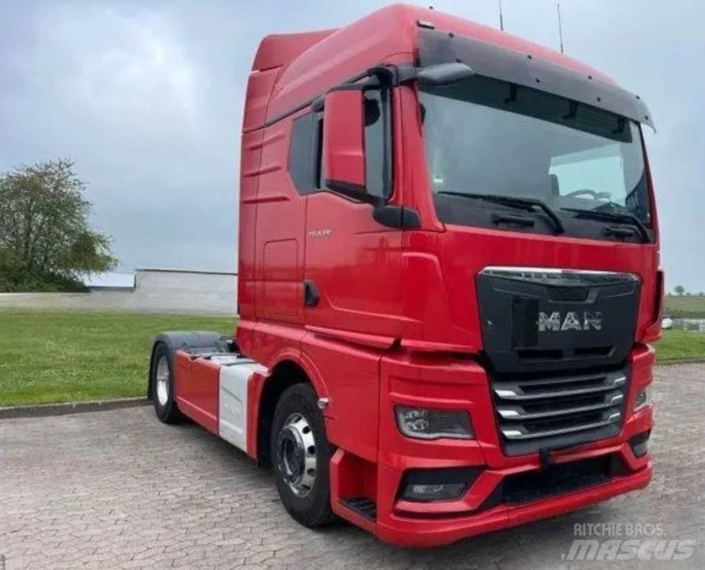 Shacman truck head Sklápěcí přívěsy