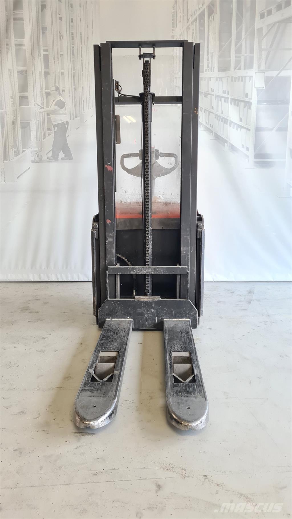 Toyota SWE120 Samohybné vozíky