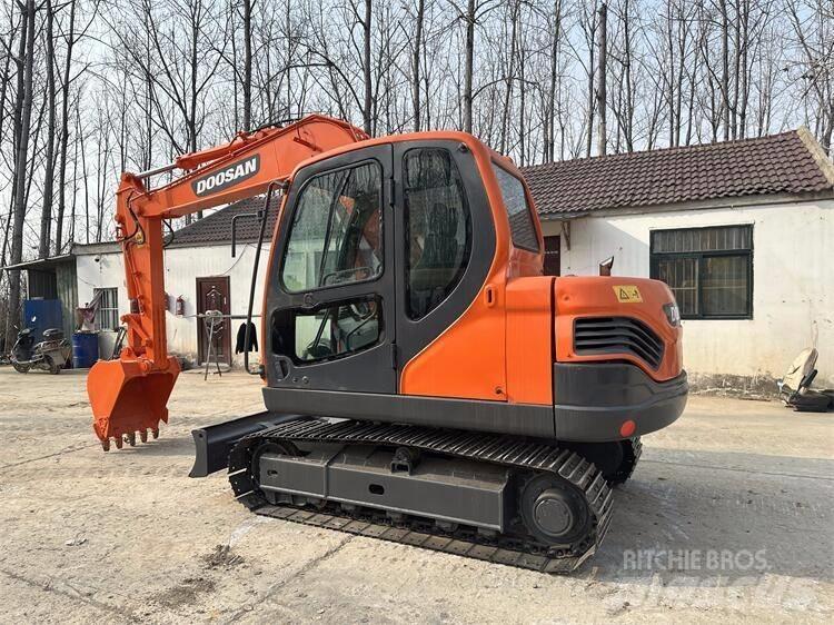 Doosan DX75 Mini rýpadla < 7t