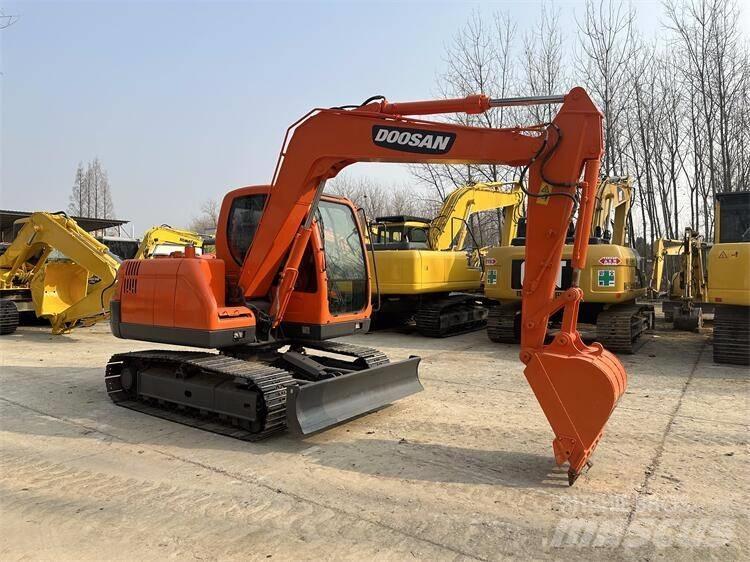 Doosan DX75 Mini rýpadla < 7t