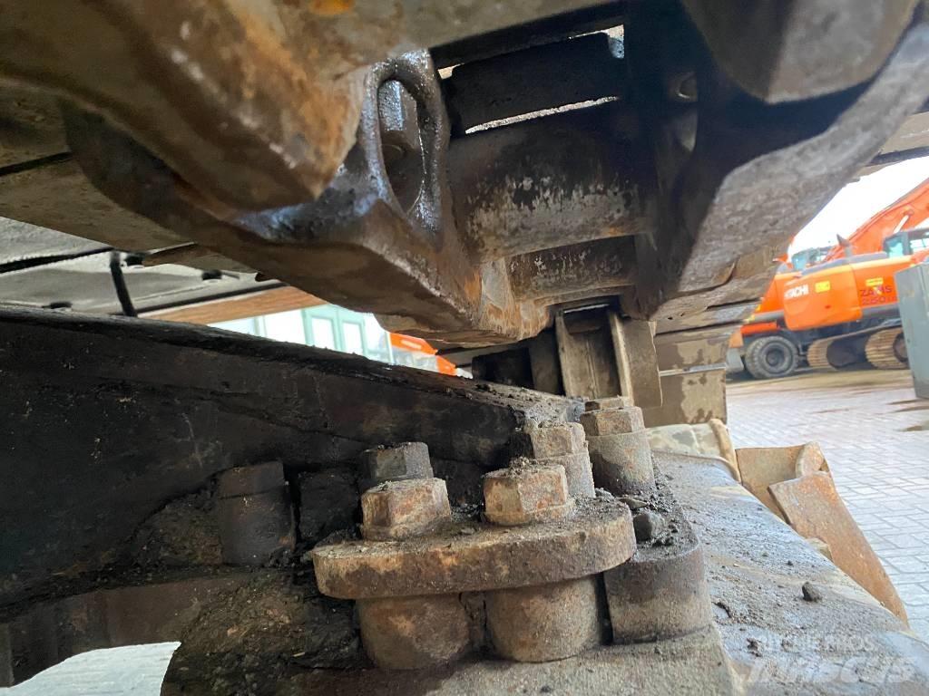 Hitachi ZX 460 Pásová rýpadla