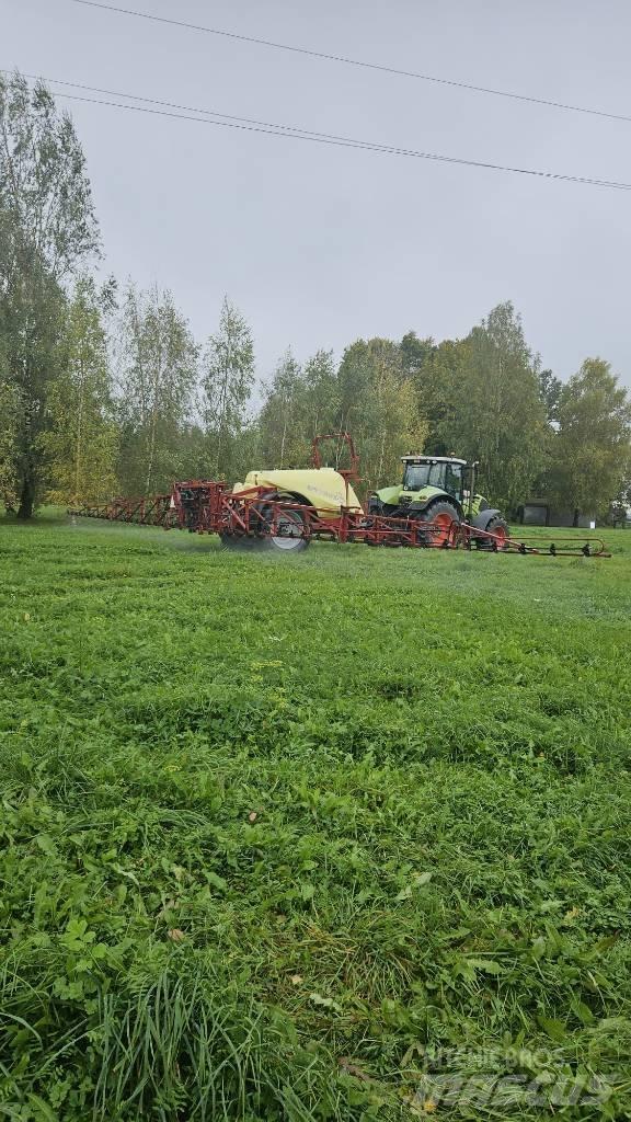Hardi Navigator 4000 Tažené postřikovače