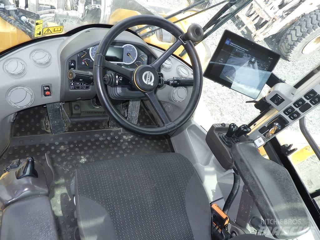 Volvo L 220 H Kolové nakladače