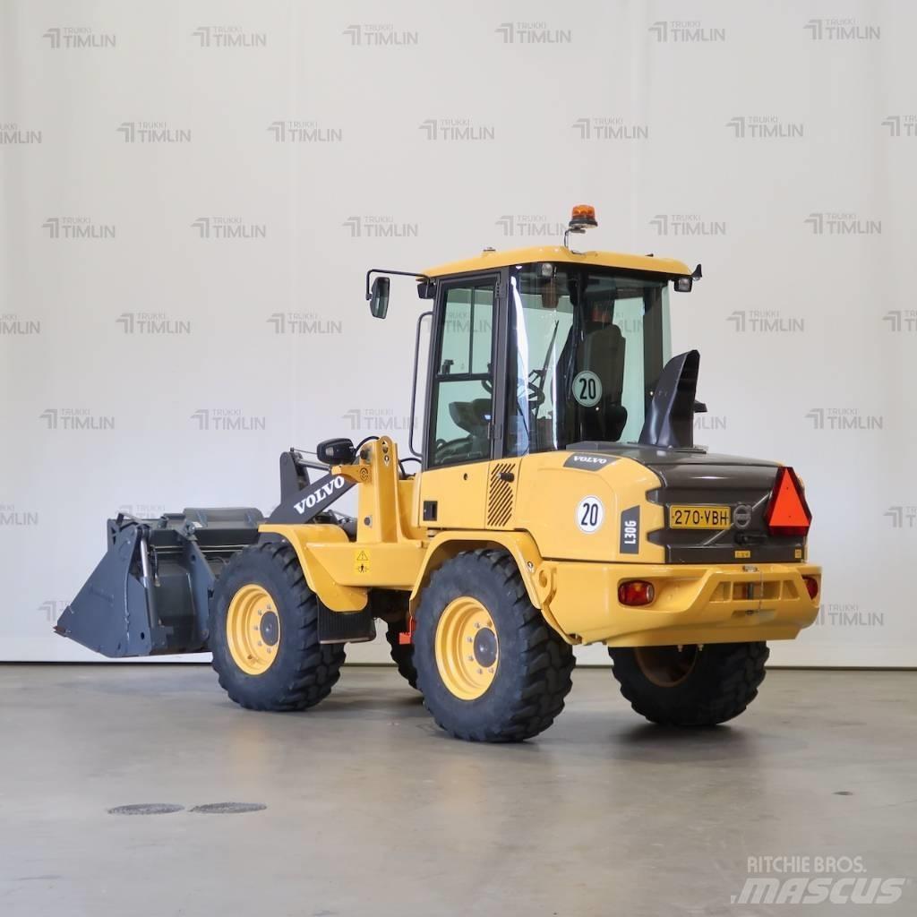 Volvo L30G Kolové nakladače