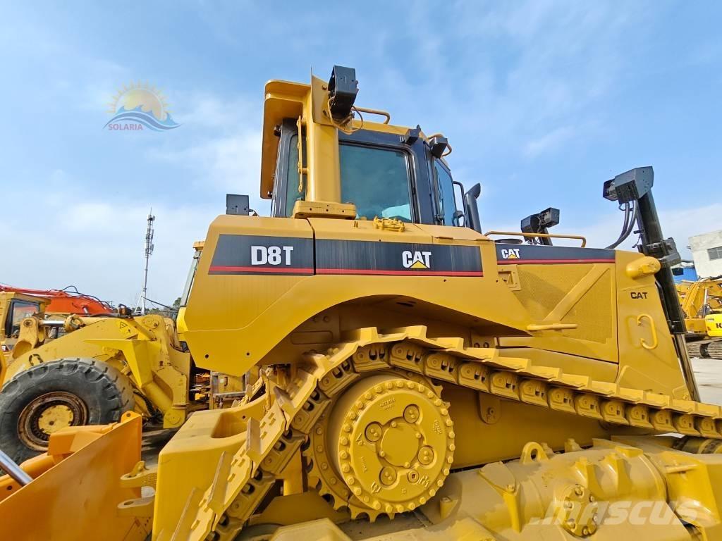 CAT D 8 T Pásové dozery