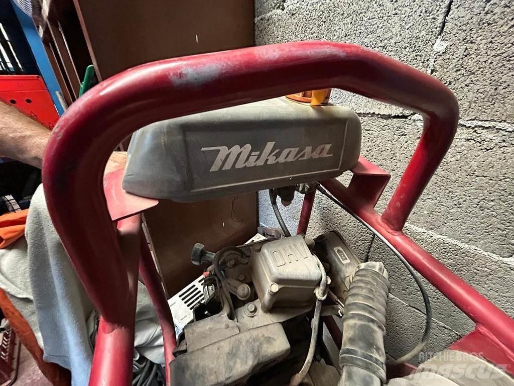 Mikasa MTR-40F Kompaktory