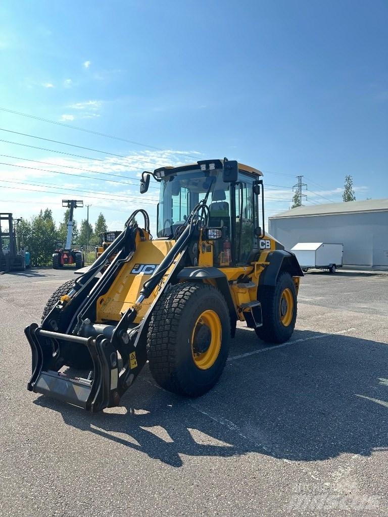 JCB 417 HT Kolové nakladače