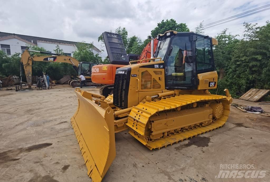 CAT D 5 K Pásové dozery