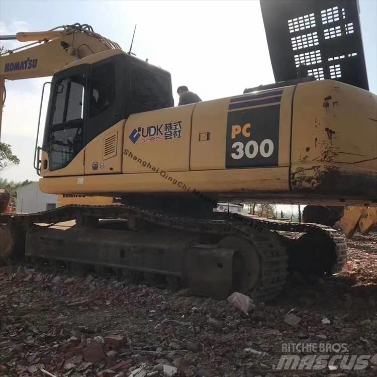 Komatsu 300 Pásová rýpadla