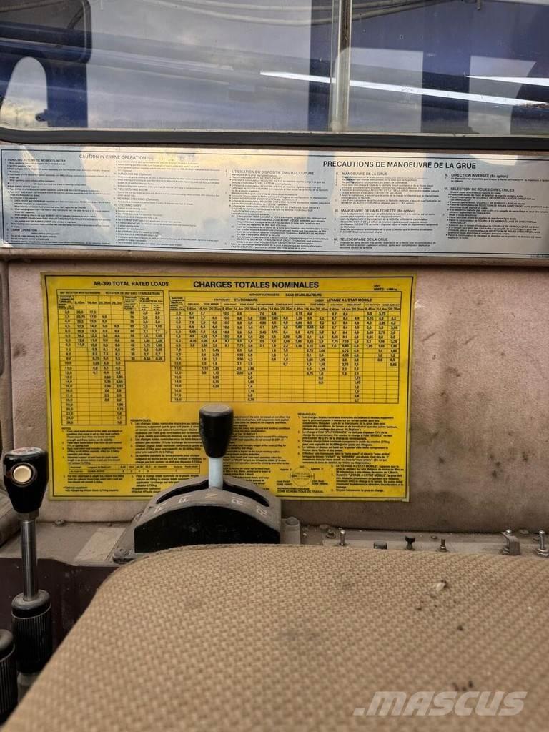 Tadano AR 300E Autojeřáby, hydraulické ruky