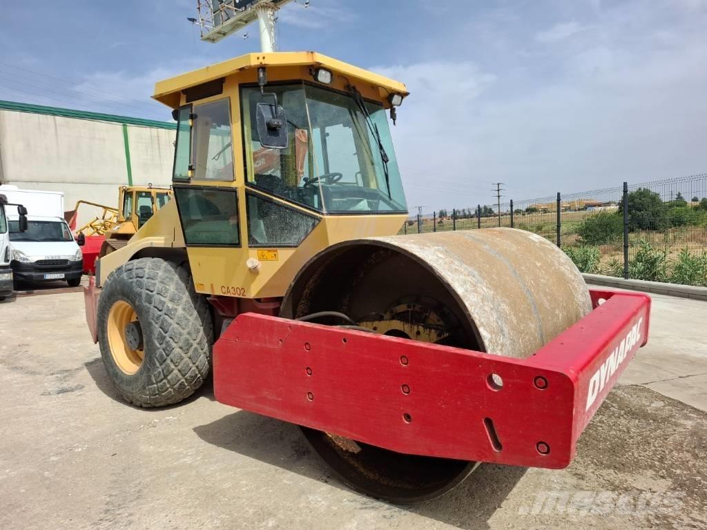 Dynapac CA 302 D Tahačové válce