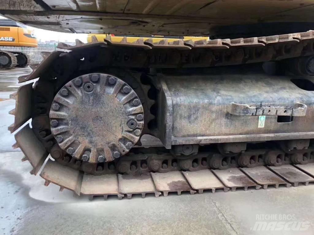CAT 323 D Pásová rýpadla