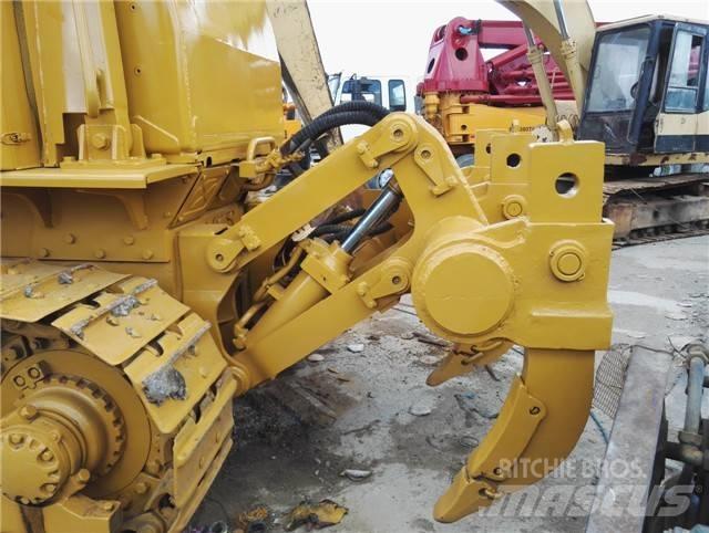 CAT D 6 D Pásové dozery