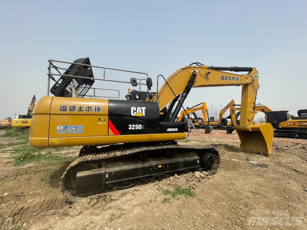 CAT 329D2 Pásová rýpadla